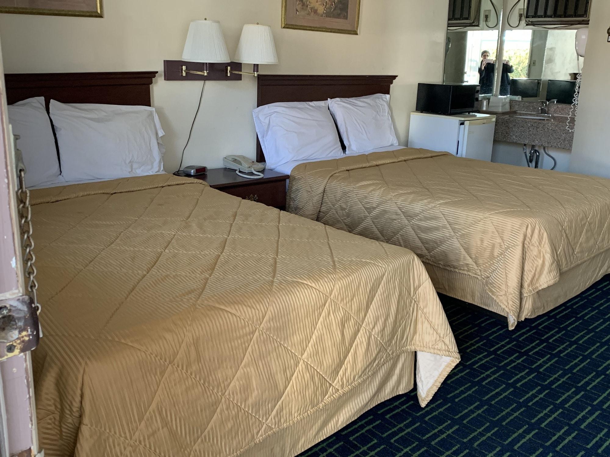 Red Carpet Inn - Γκέτισμπεργκ Εξωτερικό φωτογραφία